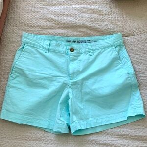 NWOT GAP Girlfriend Chino shorts